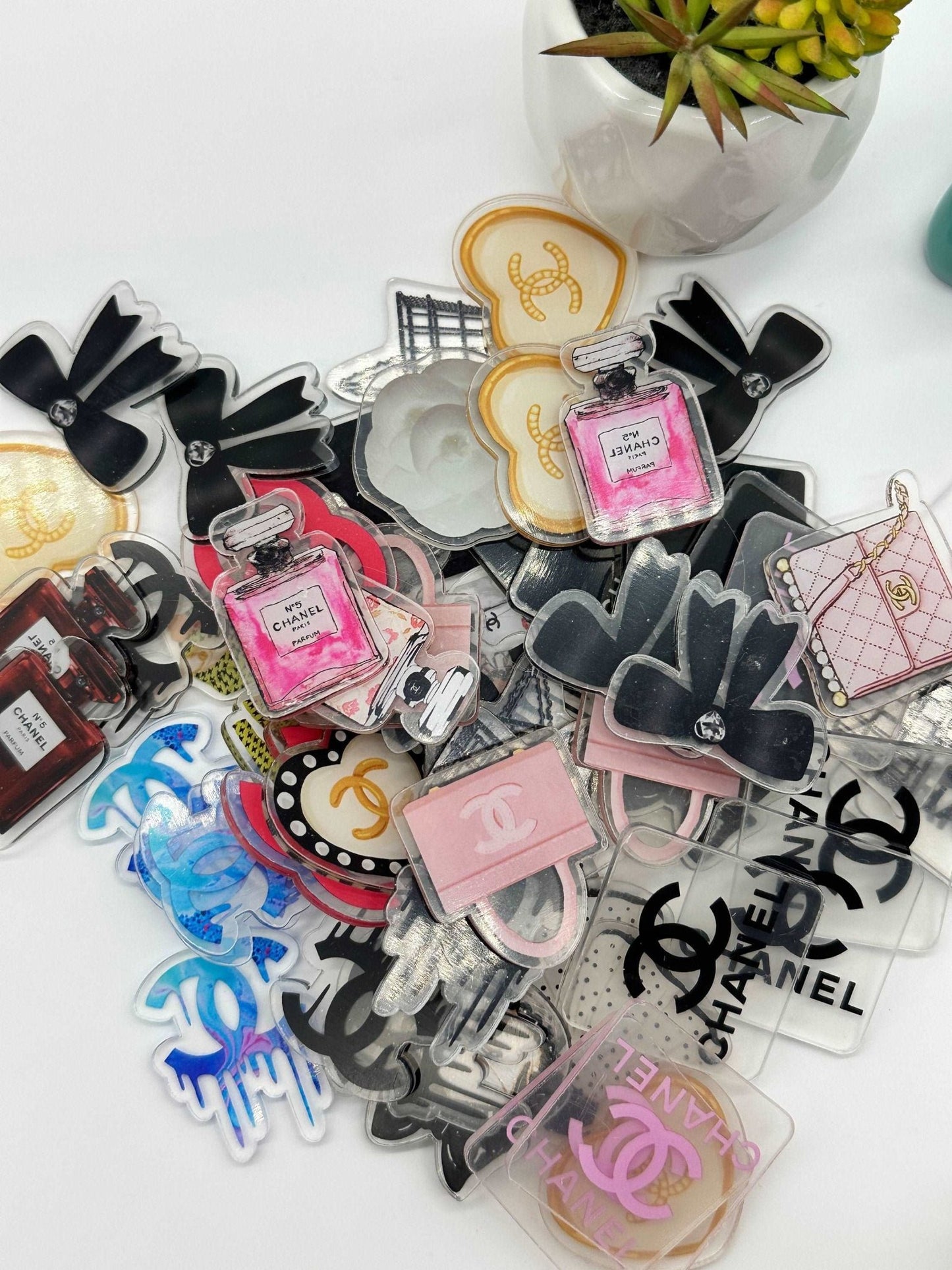 Acrylic Charms for DIY |Various Theme | 10 pieces - Envoga Handbags