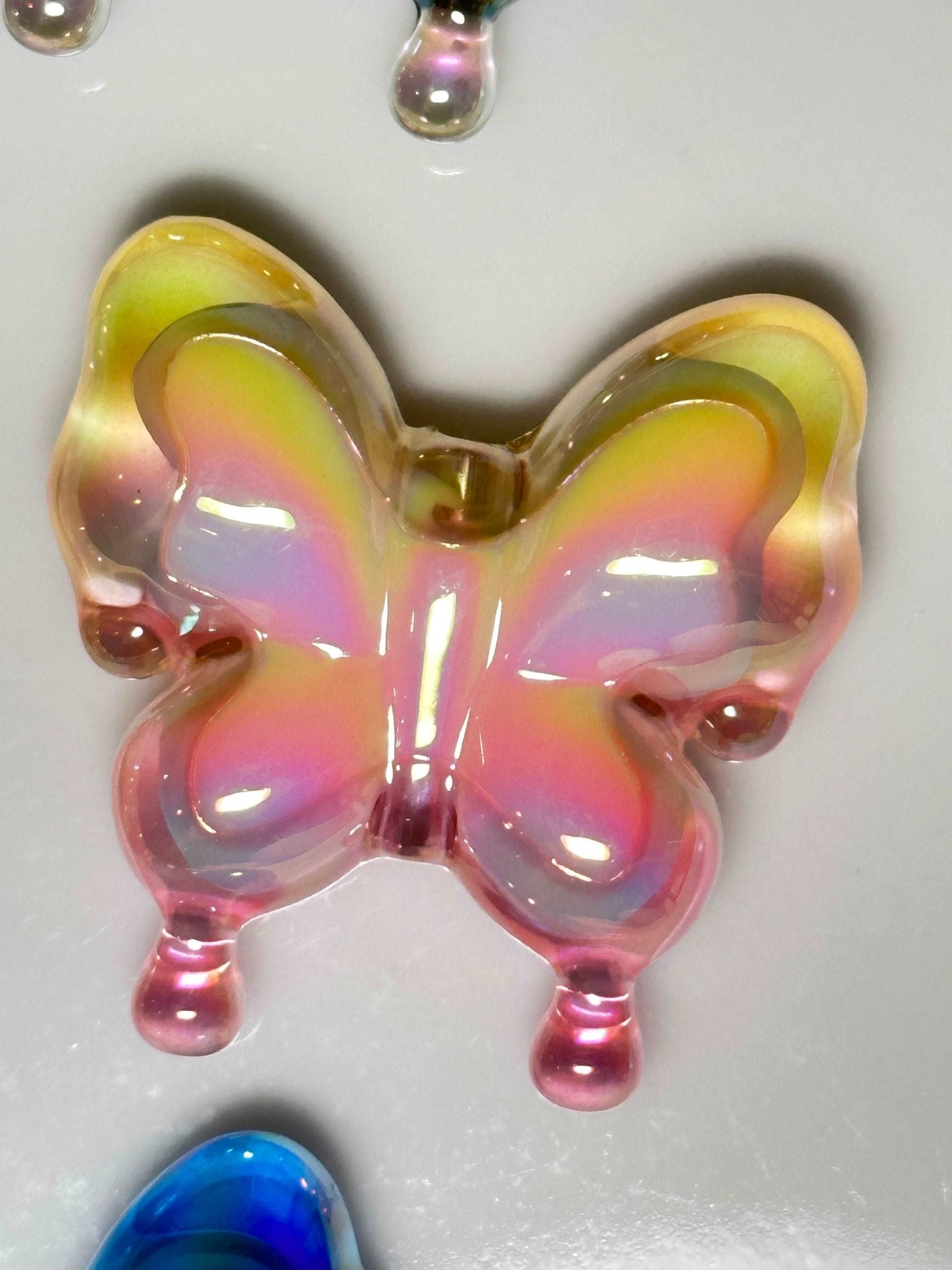 Butterfly Shape Acrylic Beads - Envoga Handbags