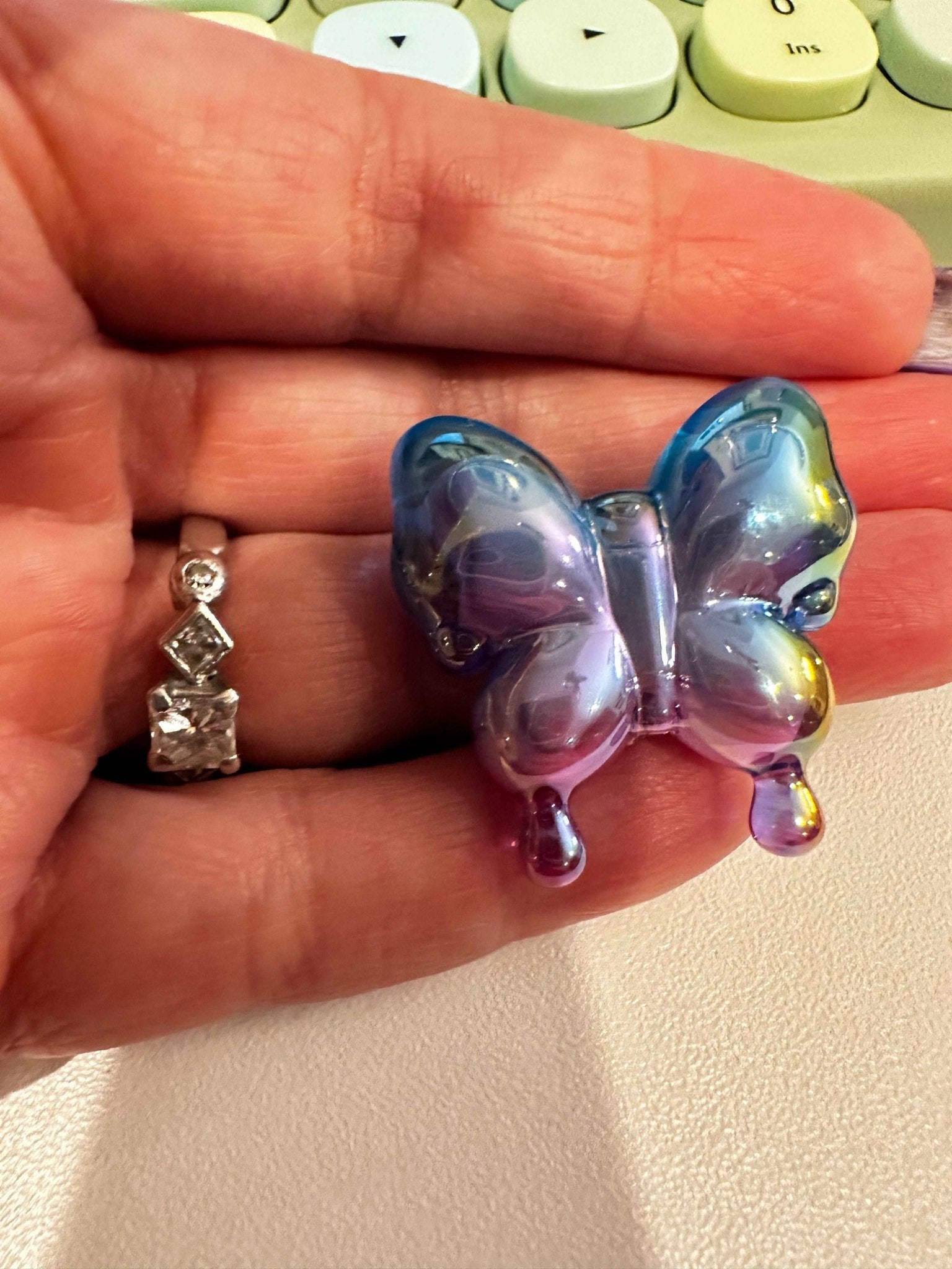 Butterfly Shape Acrylic Beads - Envoga Handbags