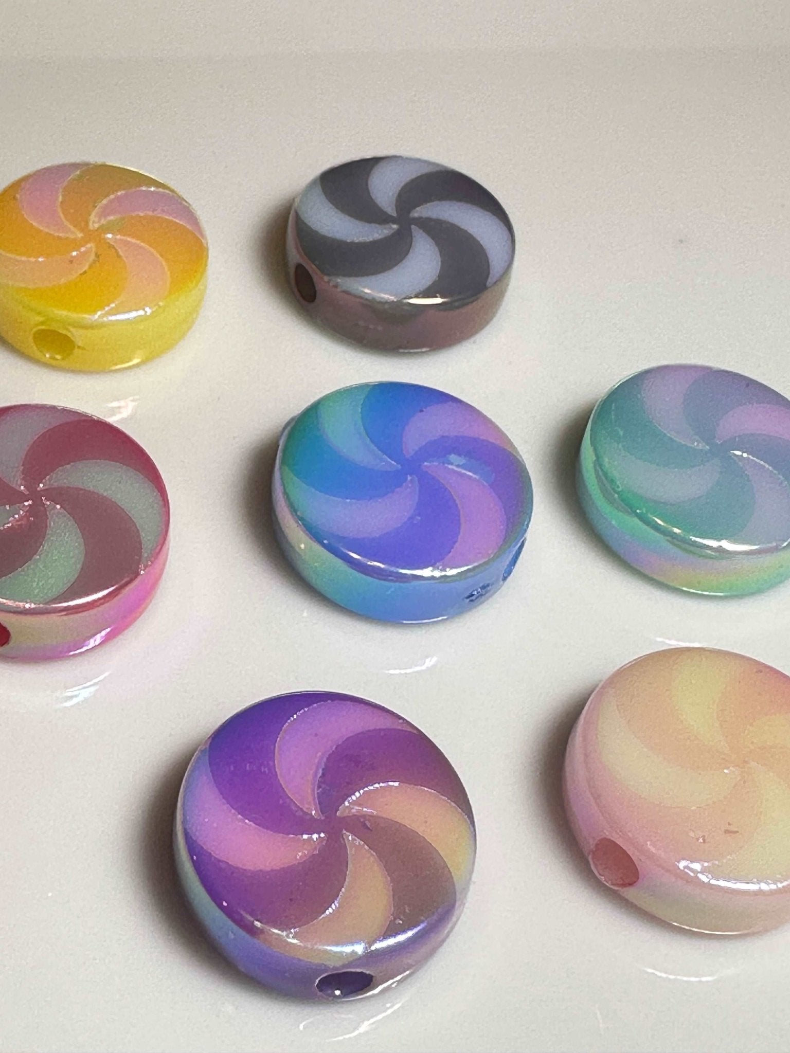 Peppermint Shape Acrylic Beads - Envoga Handbags